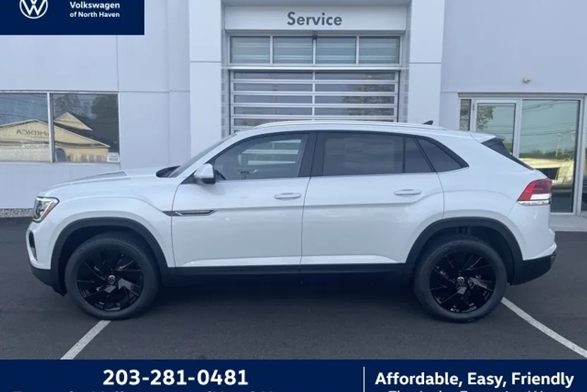 2026 Volkswagen Atlas Cross Sport SE Technology photo 1