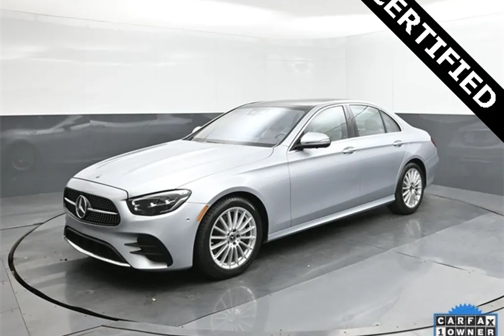 2022 Mercedes Benz E 350 photo 1