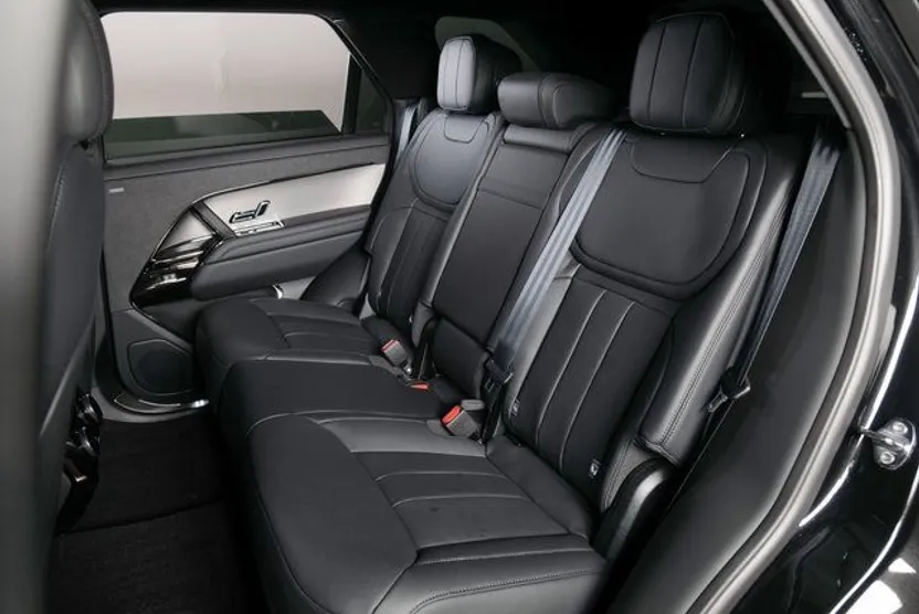 2025 Land Rover Range Rover Sport SE photo 1