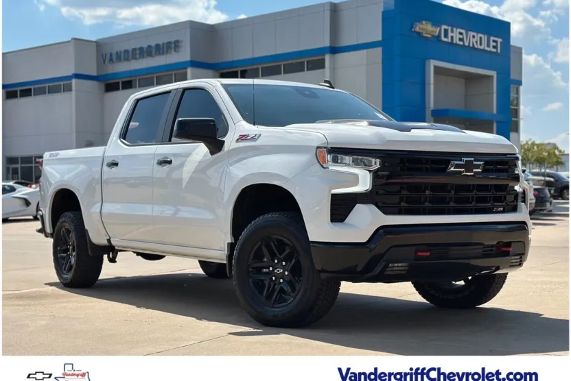 2024 Chevrolet Silverado 1500 LT Trail Boss photo 1