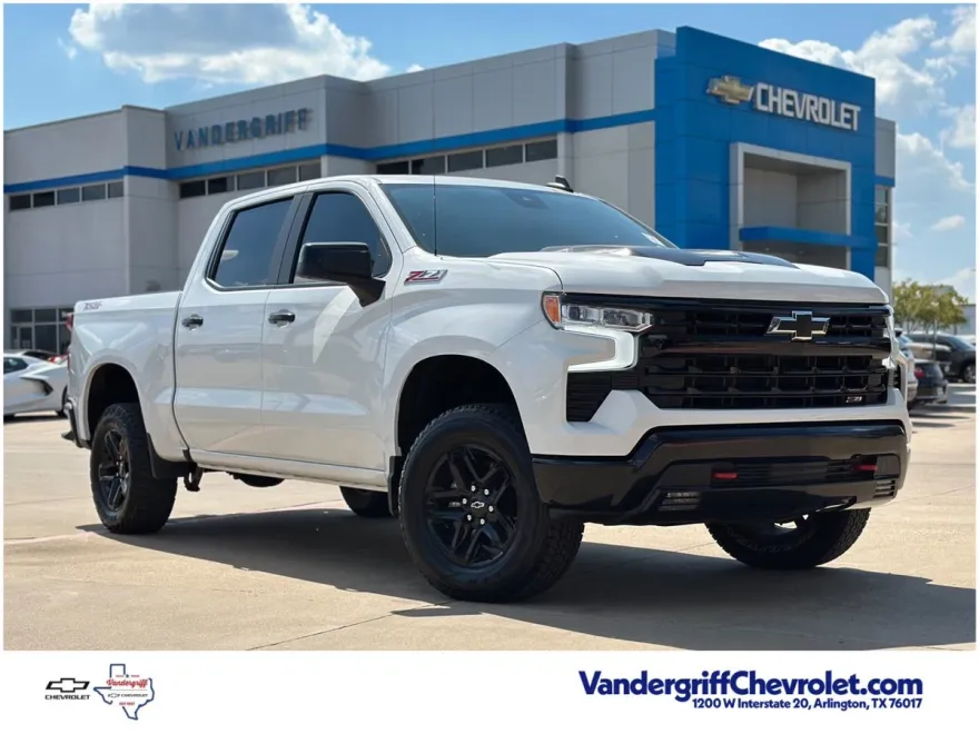 2024 Chevrolet Silverado 1500 LT Trail Boss photo 1