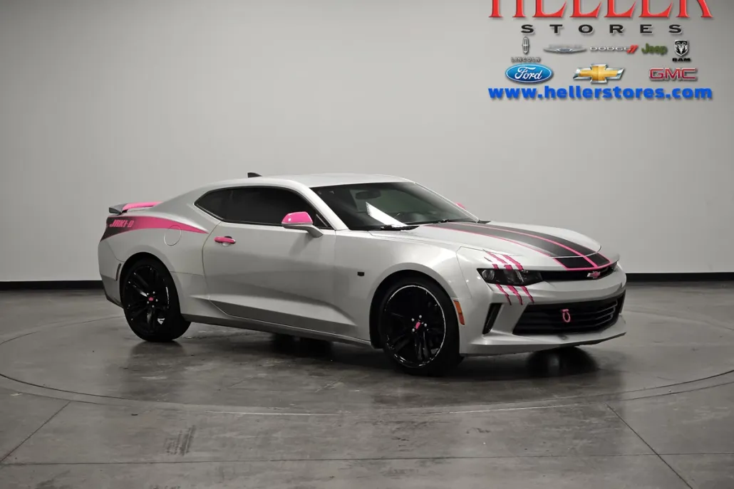 2016 Chevrolet Camaro 1LT photo 1