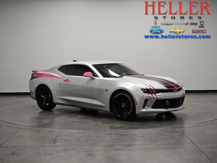2016 Chevrolet Camaro 1LT photo 1