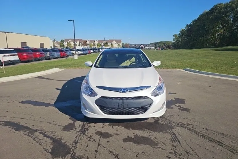 2015 Hyundai Sonata Hybrid Limited photo 1