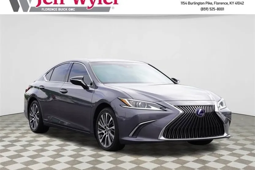 2021 Lexus ES 300h photo 1
