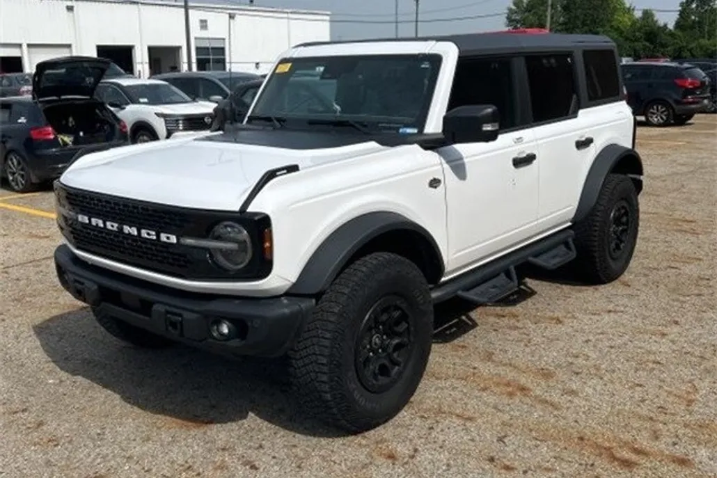 2023 Ford Bronco Wildtrak photo 1
