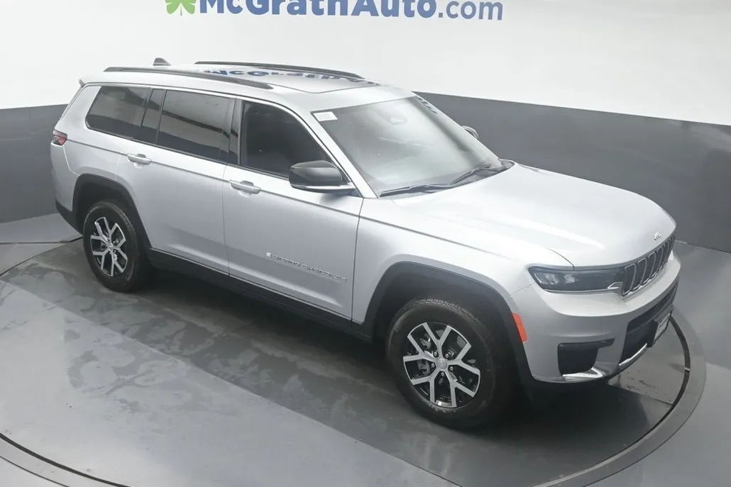 2025 Jeep Grand Cherokee Limited photo 1