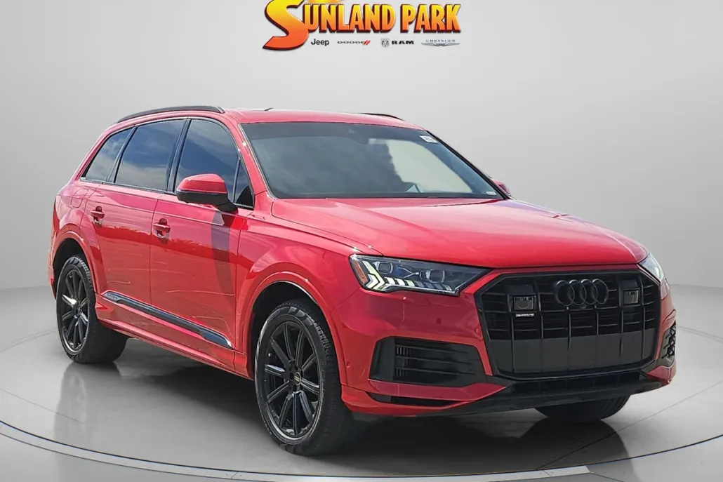 2021 Audi Q7 55 Prestige photo 1