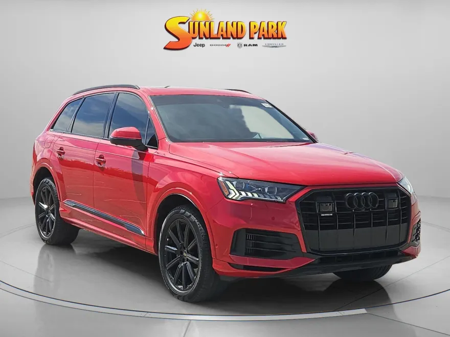 2021 Audi Q7 55 Prestige photo 1