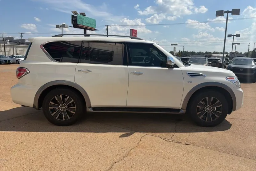 2018 Nissan Armada Platinum photo 1