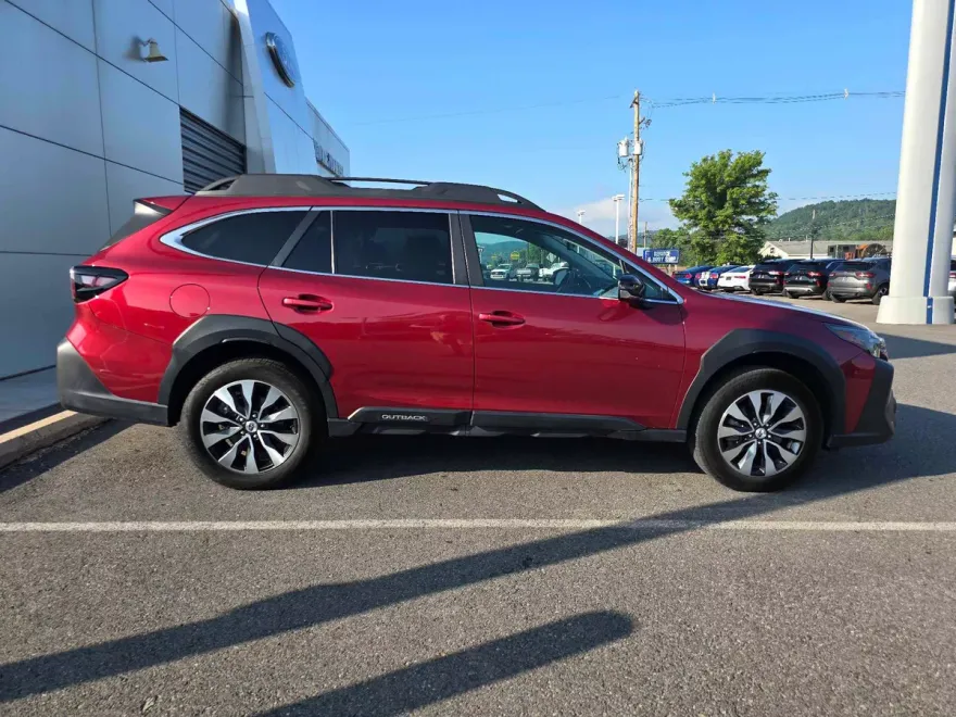 2024 Subaru Outback Limited photo 1