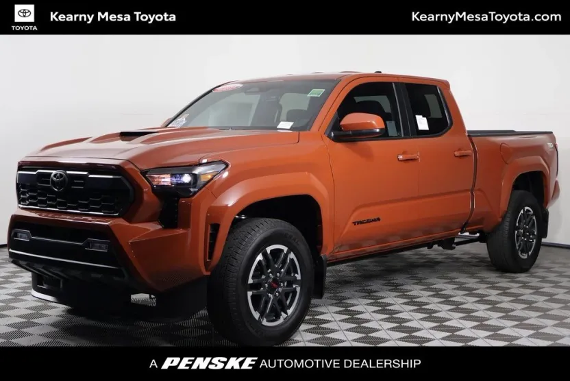 2025 Toyota Tacoma TRD Sport 4x4 photo 1