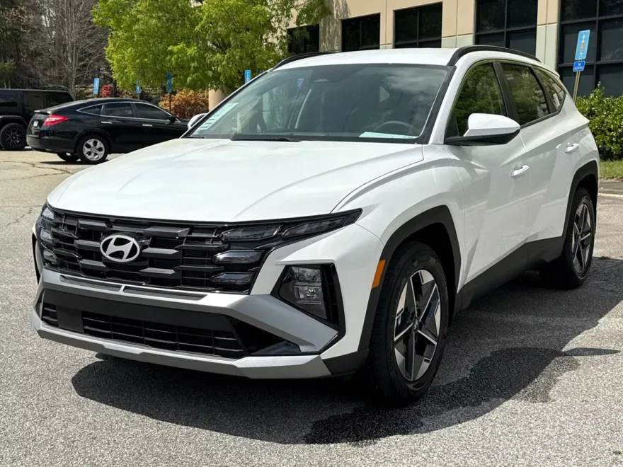 2025 Hyundai Tucson SEL photo 1