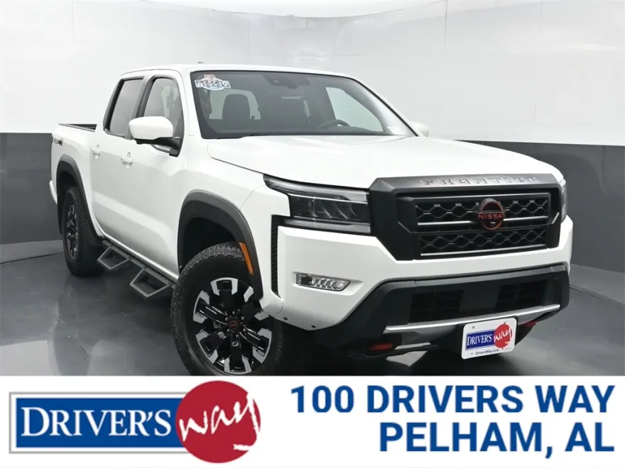 2023 Nissan Frontier PRO-4X Crew Cab photo 1