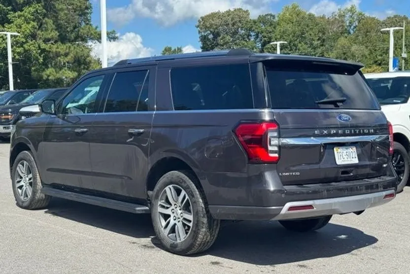 2024 Ford Expedition MAX Limited photo 1