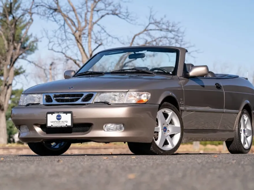 2003 Saab 9-3 SE photo 1