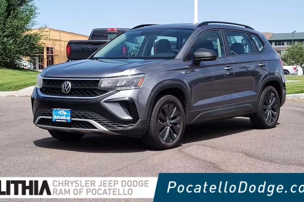 2022 Volkswagen Taos S photo 1