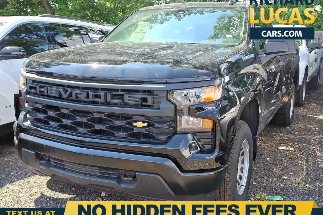 2025 Chevrolet Silverado 1500 photo 1
