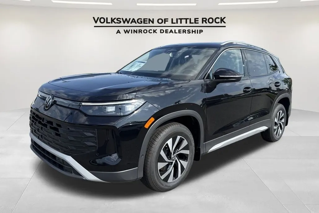 2025 Volkswagen Tiguan S photo 1