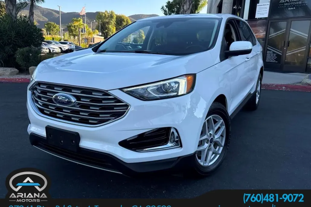 2022 Ford Edge SEL photo 1