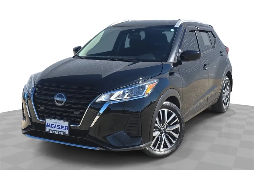 2022 Nissan Kicks SV photo 1