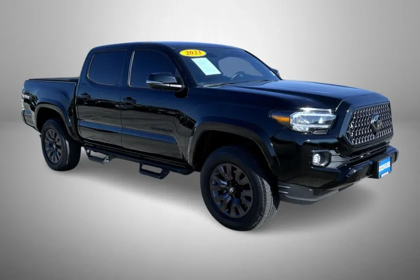 2023 Toyota Tacoma Limited photo 1