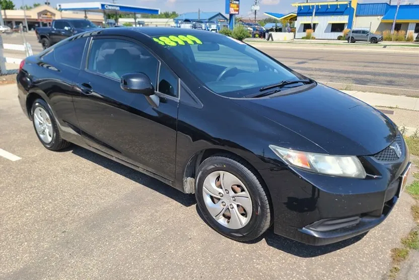 2013 Honda Civic LX photo 1