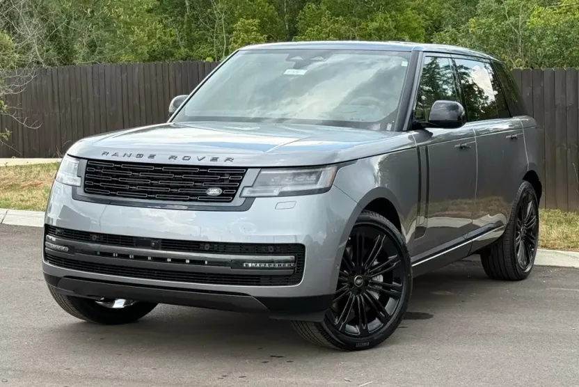 2025 Land Rover Range Rover SE photo 1
