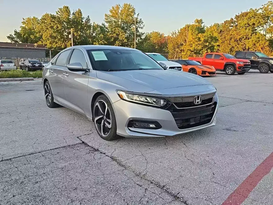2018 Honda Accord Sport 1.5T photo 1