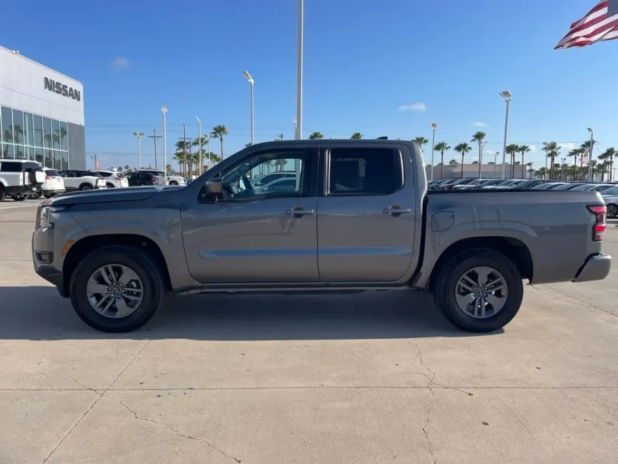 2025 Nissan Frontier SV photo 1