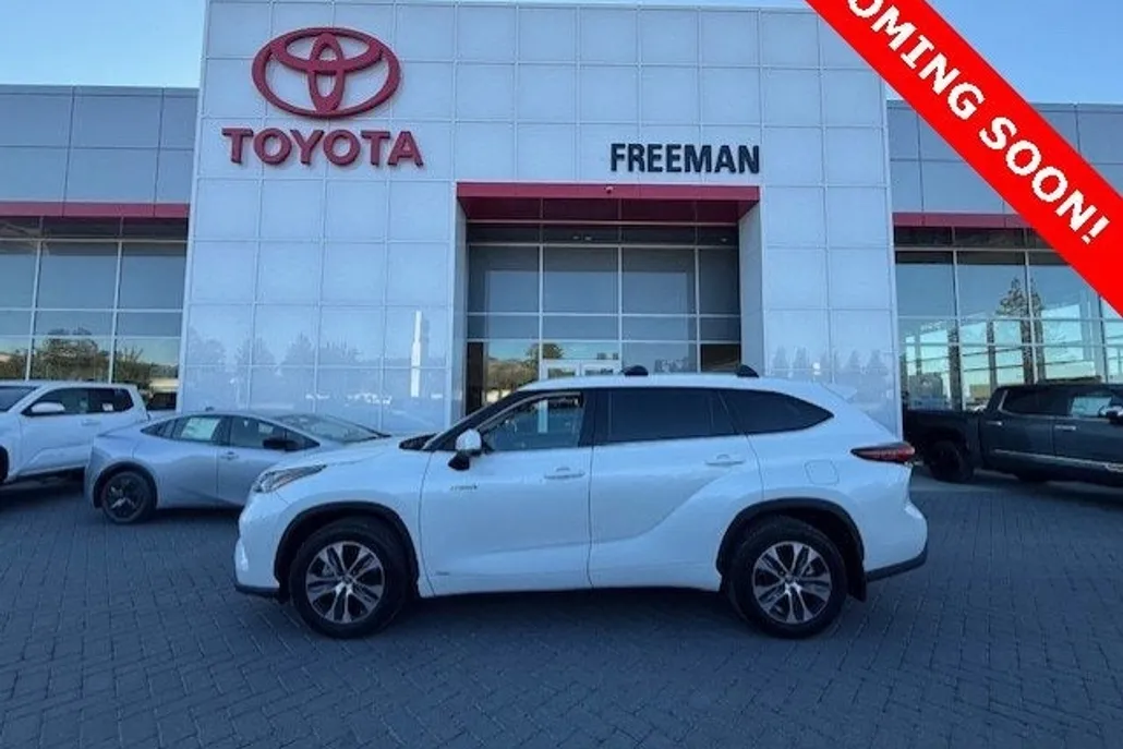2021 Toyota Highlander Hybrid XLE photo 1