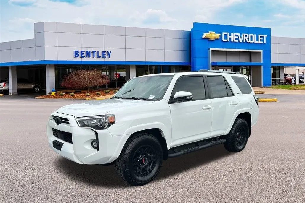 2023 Toyota 4Runner SR5 Premium photo 1