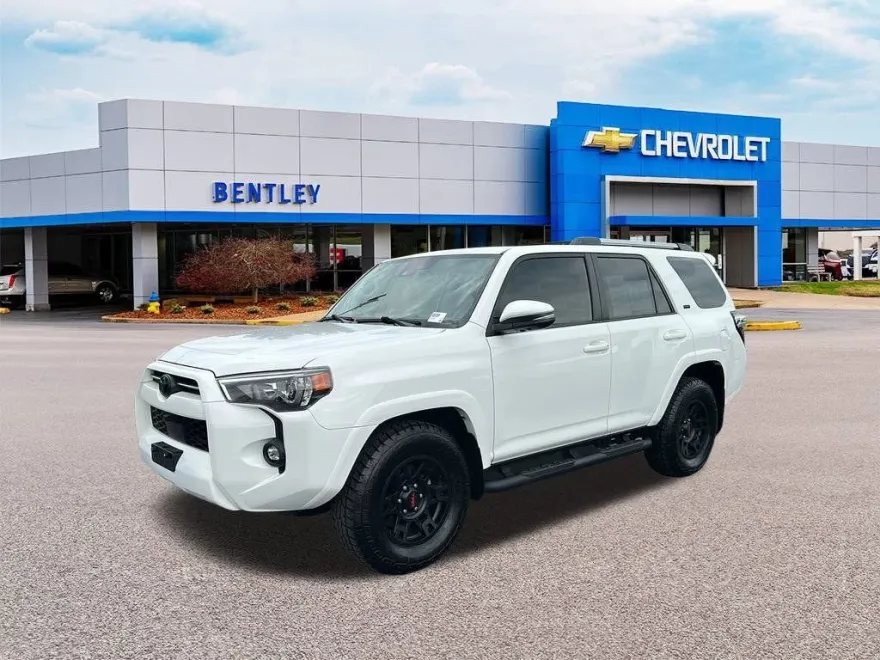 2023 Toyota 4Runner SR5 Premium photo 1