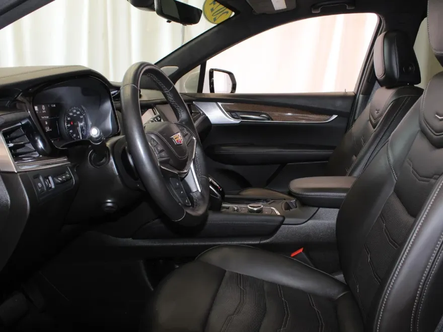 2024 Cadillac XT5 Premium Luxury photo 1