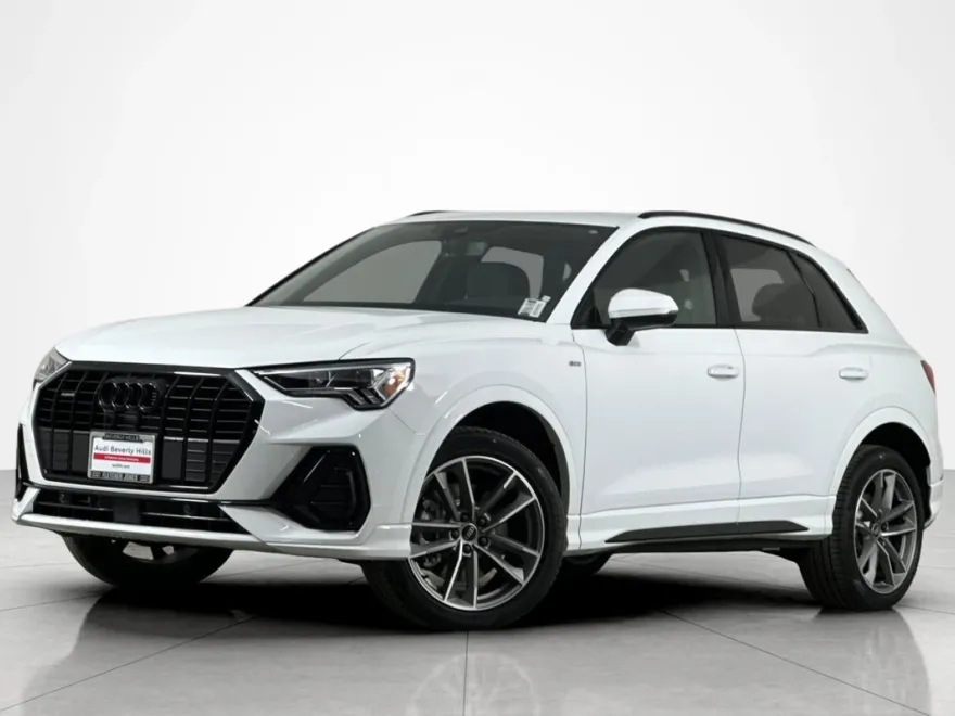 2025 Audi Q3 S line Premium 45 TFSI photo 1