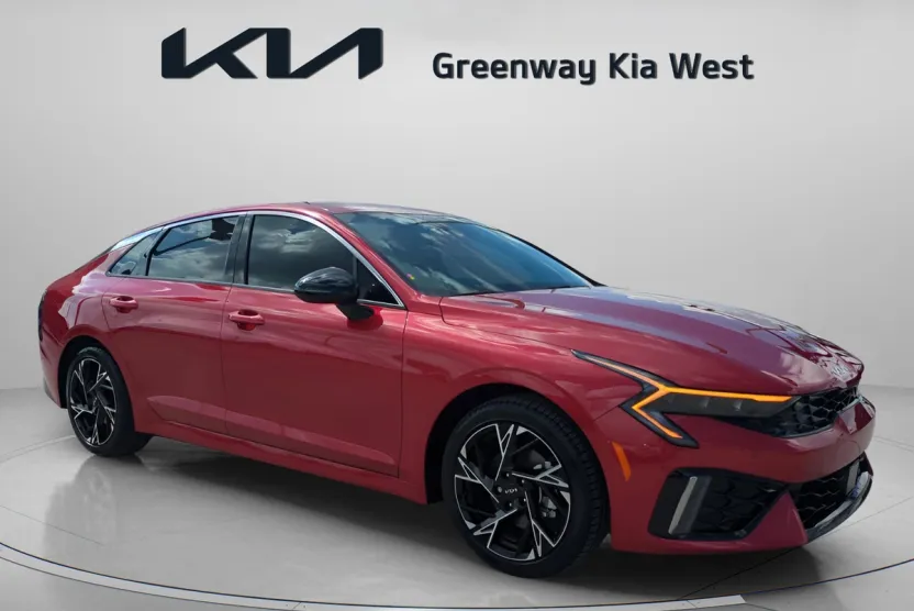 2025 Kia K5 GT-Line photo 1