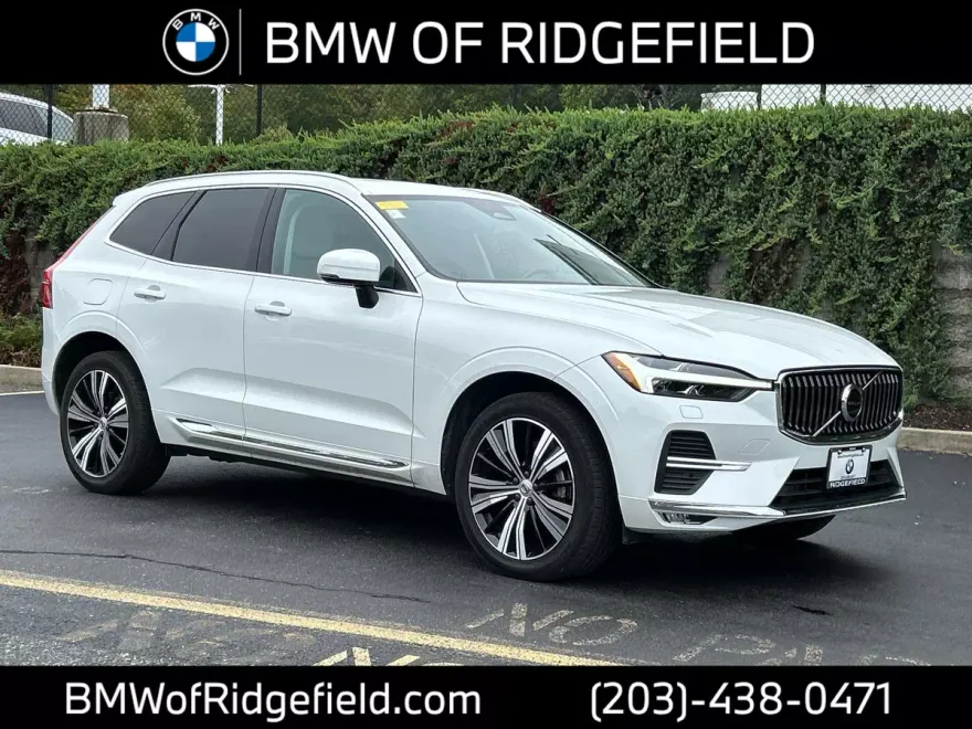 2022 Volvo XC60 B5 Inscription photo 1