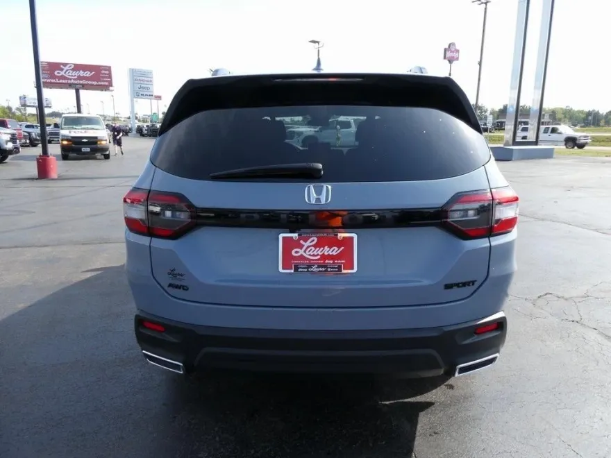 2025 Honda Pilot Sport photo 1