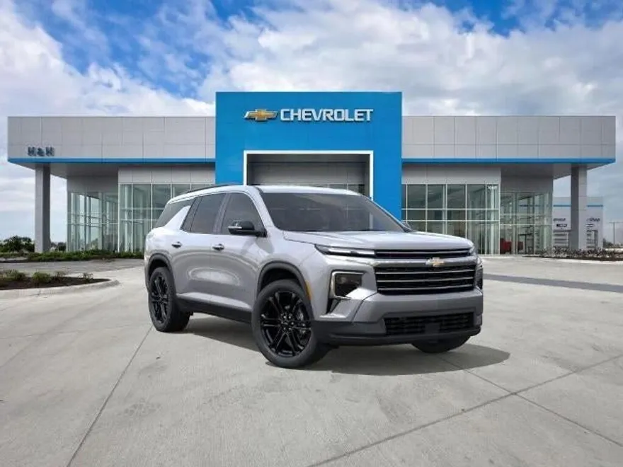 2026 Chevrolet Traverse photo 1