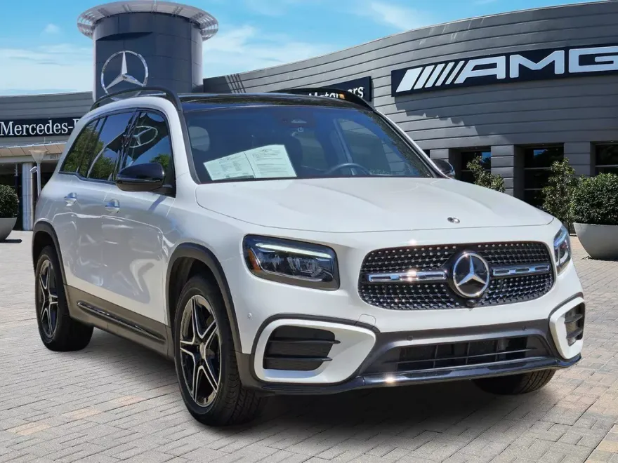 2024 Mercedes Benz GLB 250 photo 1