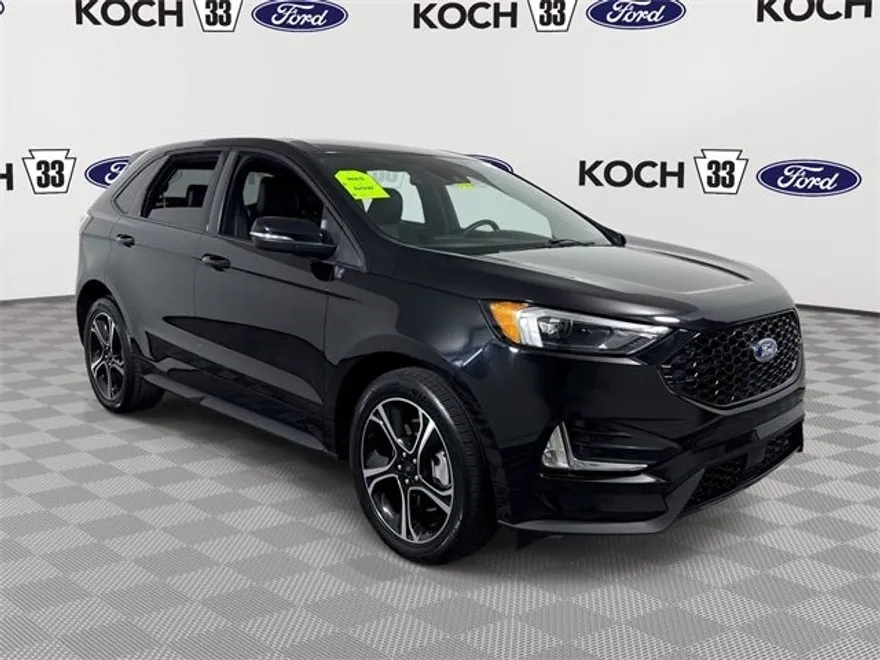 2024 Ford Edge ST photo 1