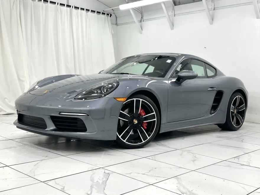 2025 Porsche Cayman S photo 1
