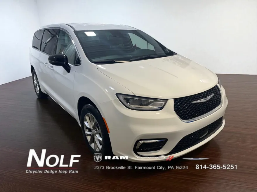2025 Chrysler Pacifica photo 1