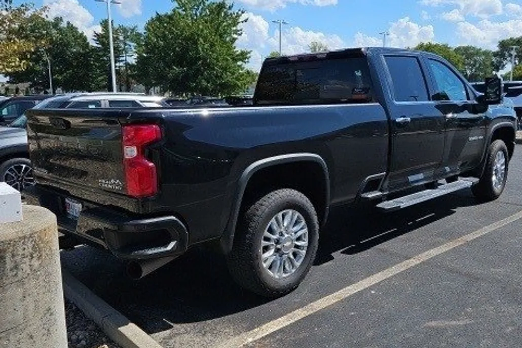 2021 Chevrolet Silverado 3500HD High Country photo 1