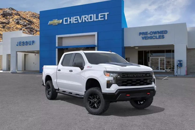 2026 Chevrolet Silverado 1500 Custom Trail Boss photo 1