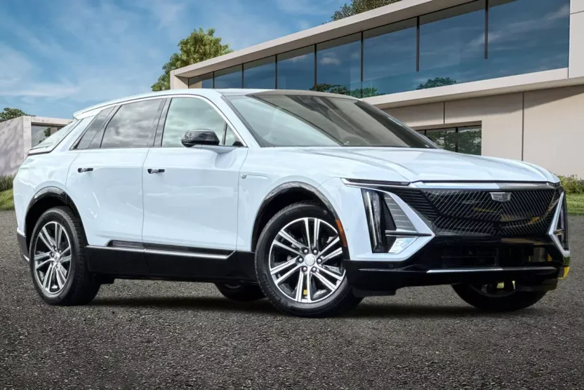 2026 Cadillac Lyriq Luxury photo 1