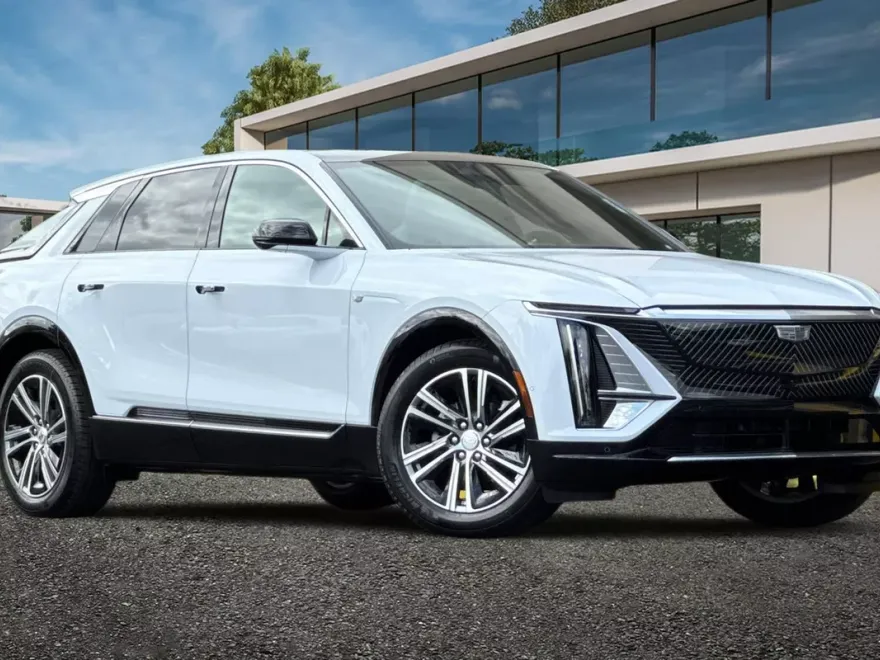 2026 Cadillac Lyriq Luxury photo 1