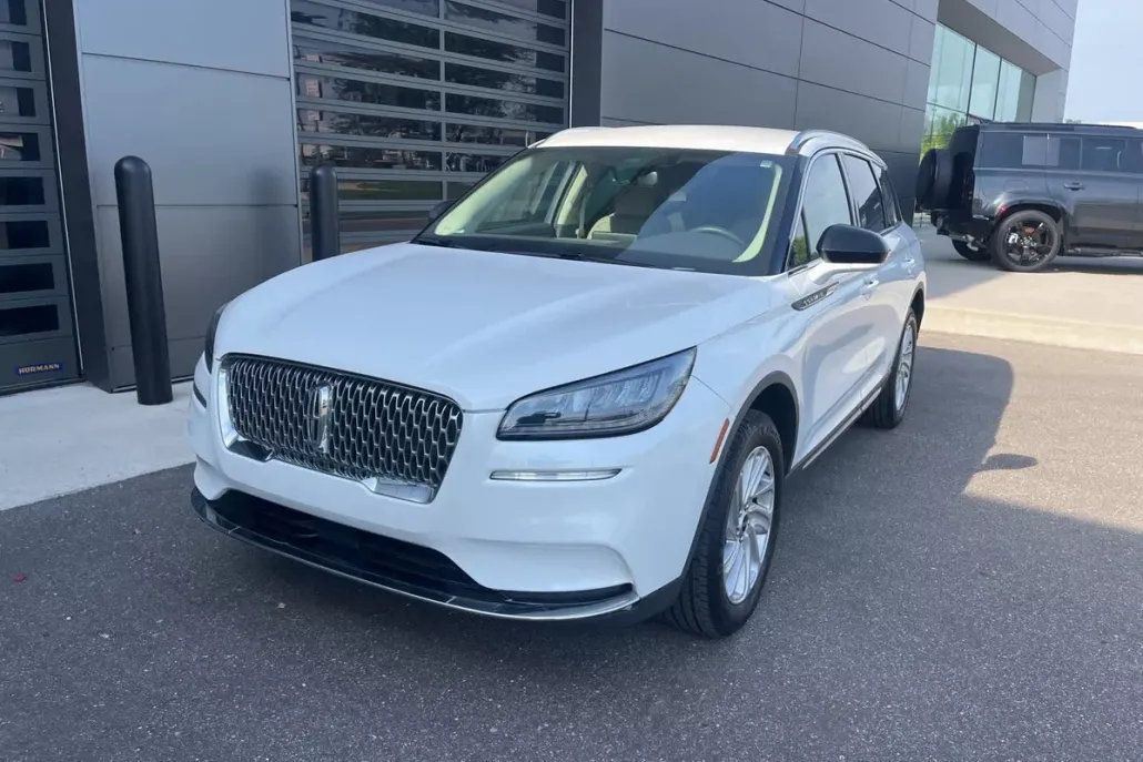 2022 Lincoln Corsair Standard photo 1