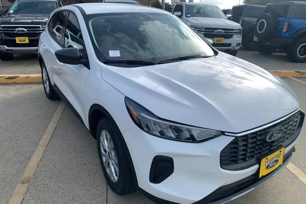 2025 Ford Escape Active photo 1