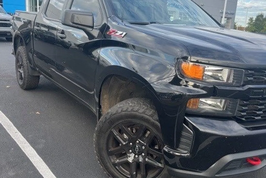 2021 Chevrolet Silverado 1500 Custom Trail Boss photo 1